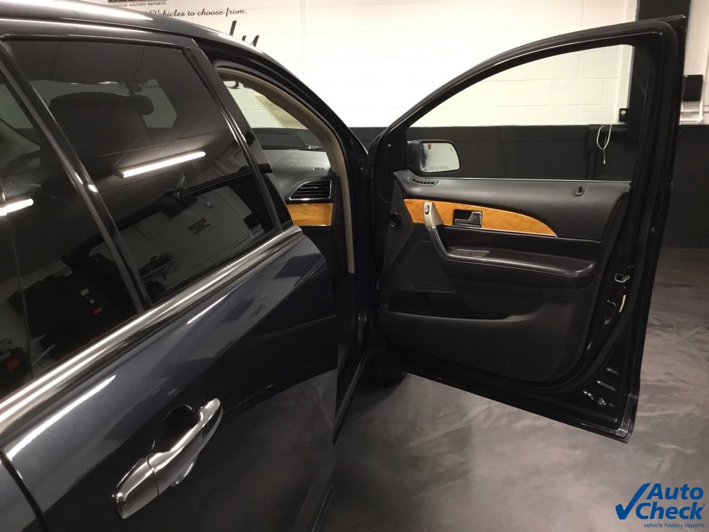 Used 2013 Lincoln MKX AWD image 40