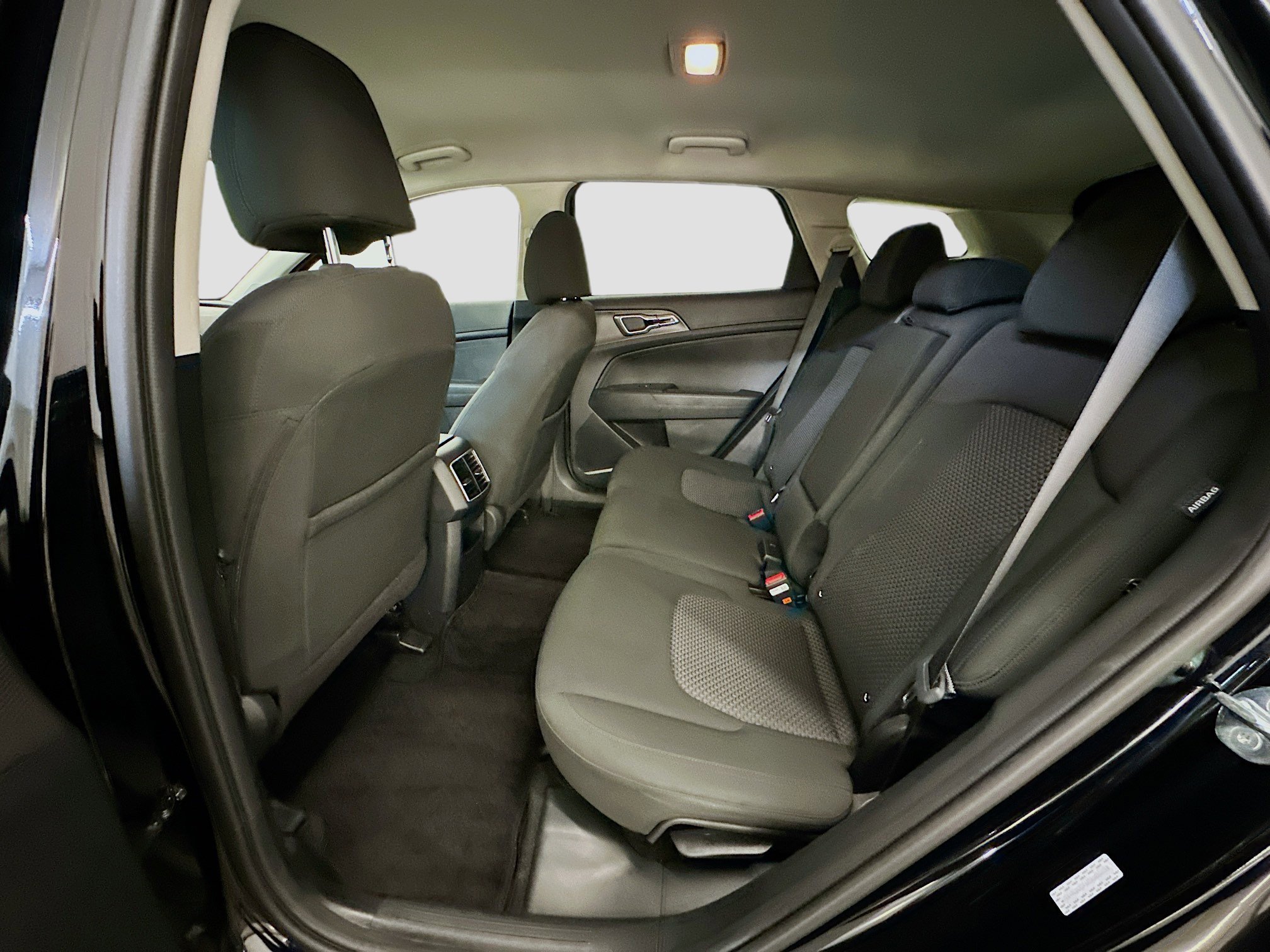 Used 2025 Kia Sportage LX image 28