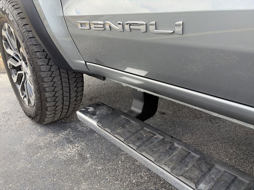 Certified 2024 GMC Canyon Denali image 40