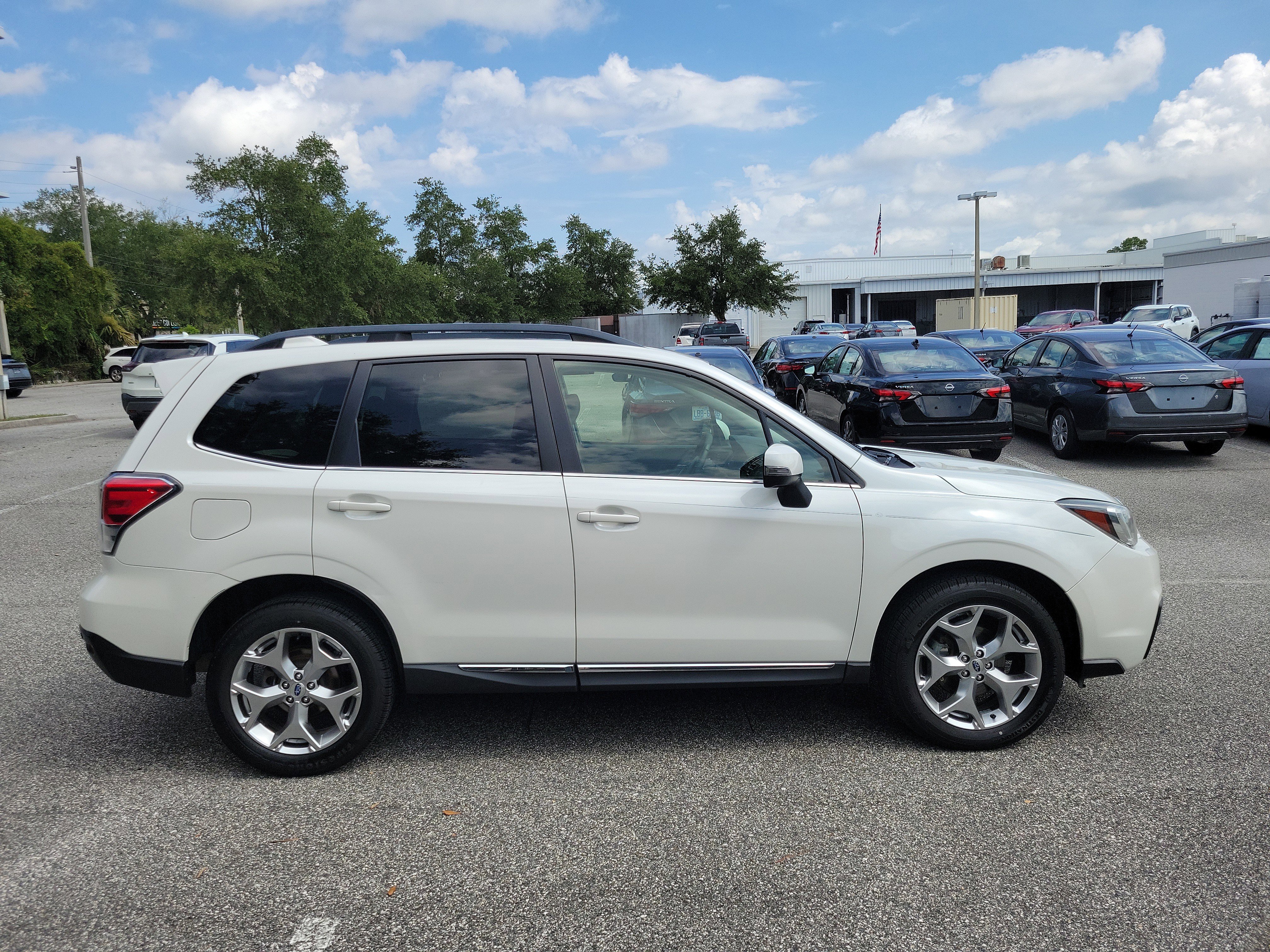 Used 2018 Subaru Forester 2.5i Touring w/ Popular Package #2 image 7