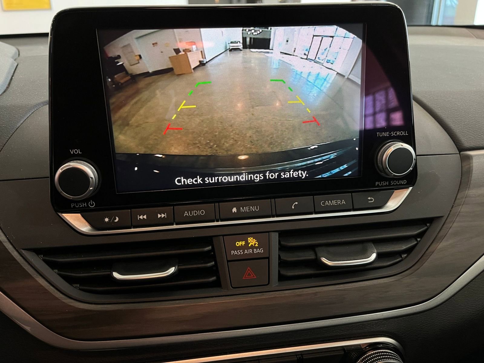 Used 2025 Nissan Altima 2.5 SV image 24