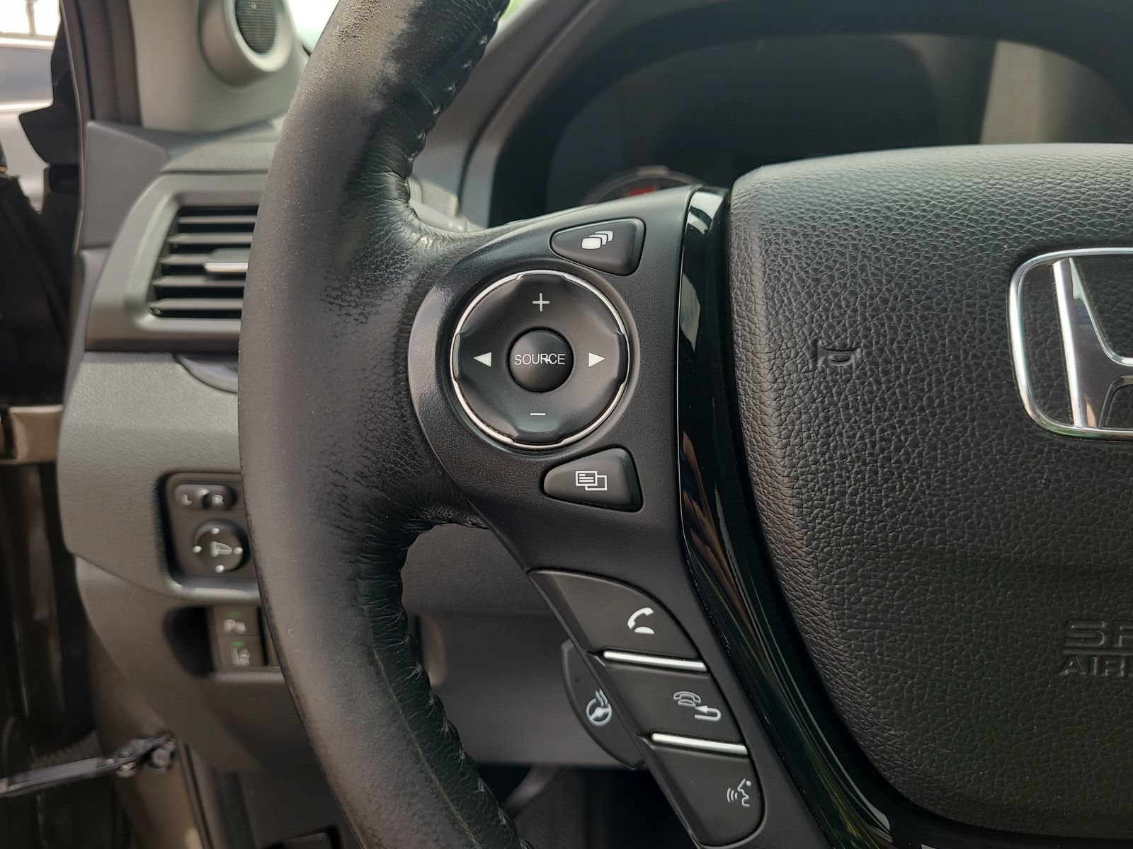 Used 2020 Honda Ridgeline RTL-E image 25
