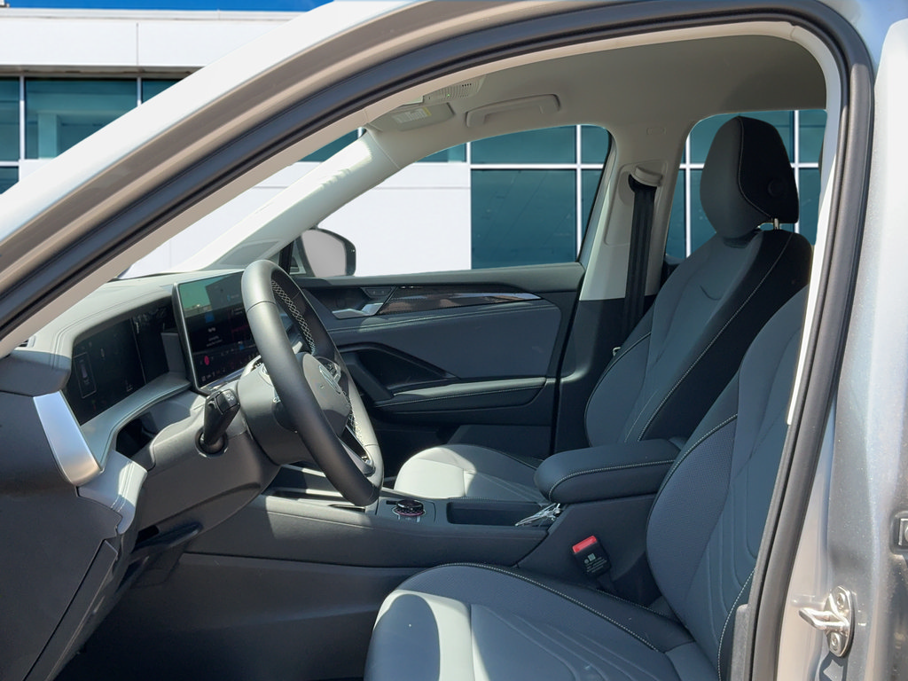 New 2026 Volkswagen Tiguan SE FWD image 16