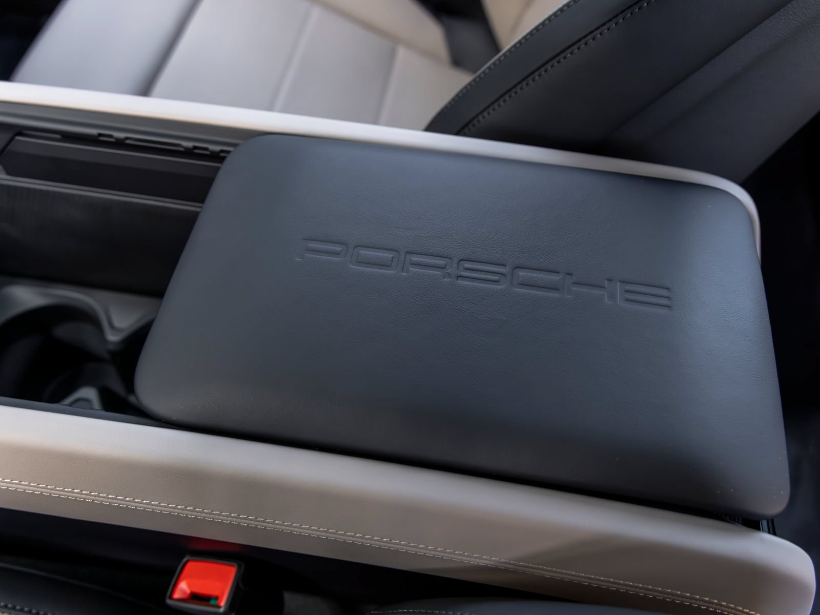 New 2026 Porsche Cayenne Turbo AWD/4WD image 39