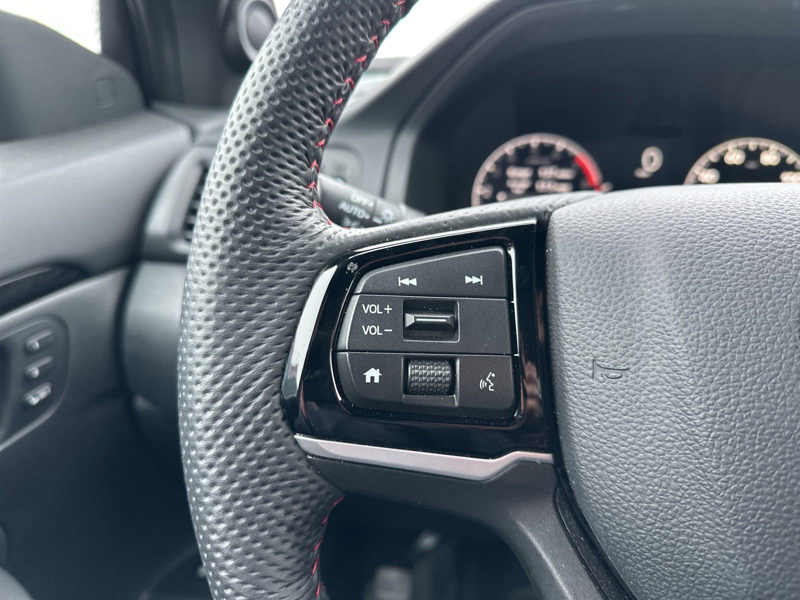 Used 2024 Honda Ridgeline Black Edition image 27