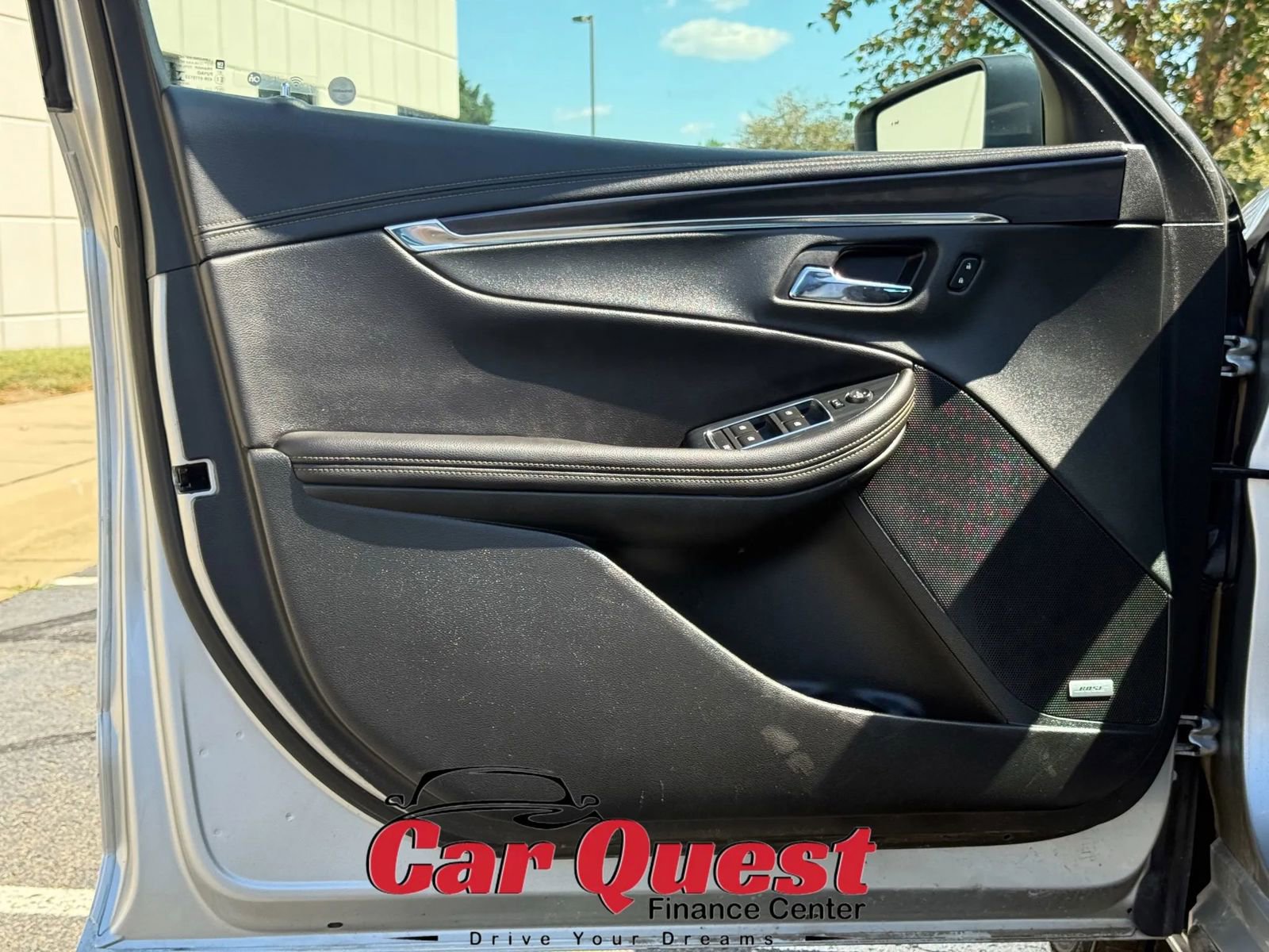 Used 2019 Chevrolet Impala Premier FWD image 11