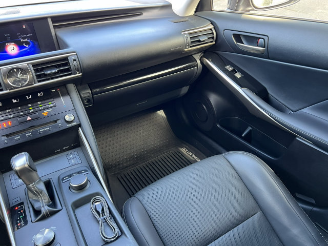 Used 2018 Lexus IS 300 AWD w/ Premium Package image 37