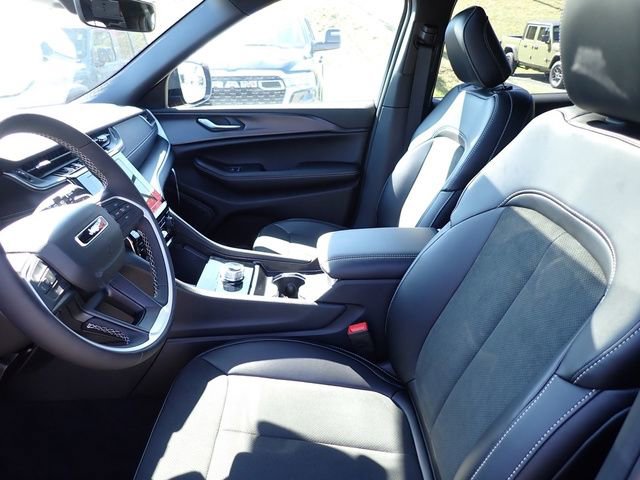 New 2025 Jeep Grand Cherokee L Altitude image 12
