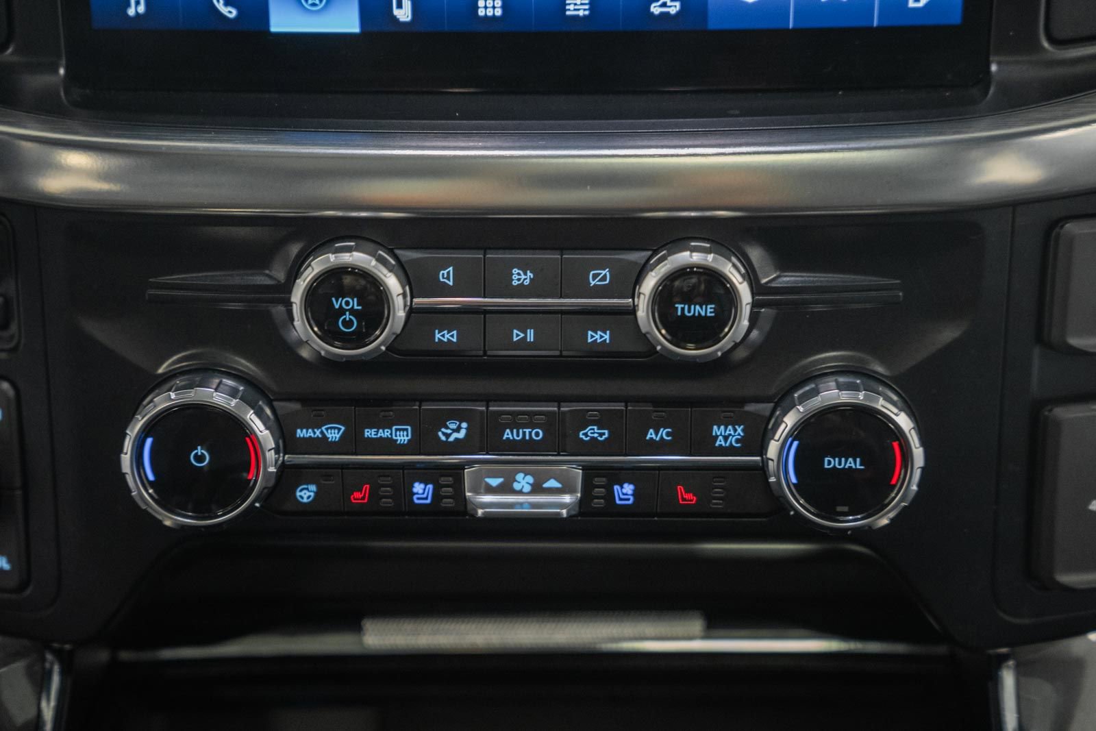 Certified 2023 Ford F150 Lariat w/ Equipment Group 502A High AWD/4WD image 30