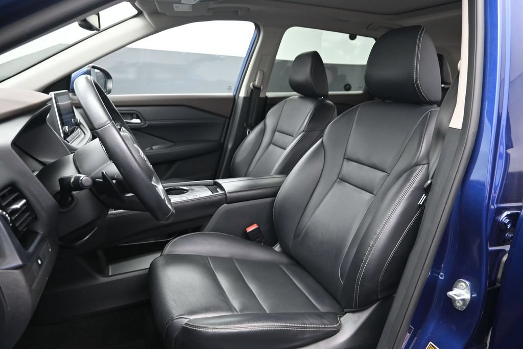 Used 2023 Nissan Rogue SL FWD image 16