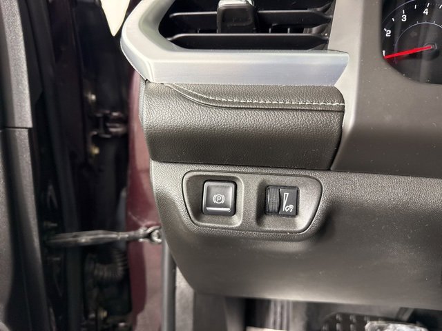 Used 2018 GMC Acadia SLE image 31