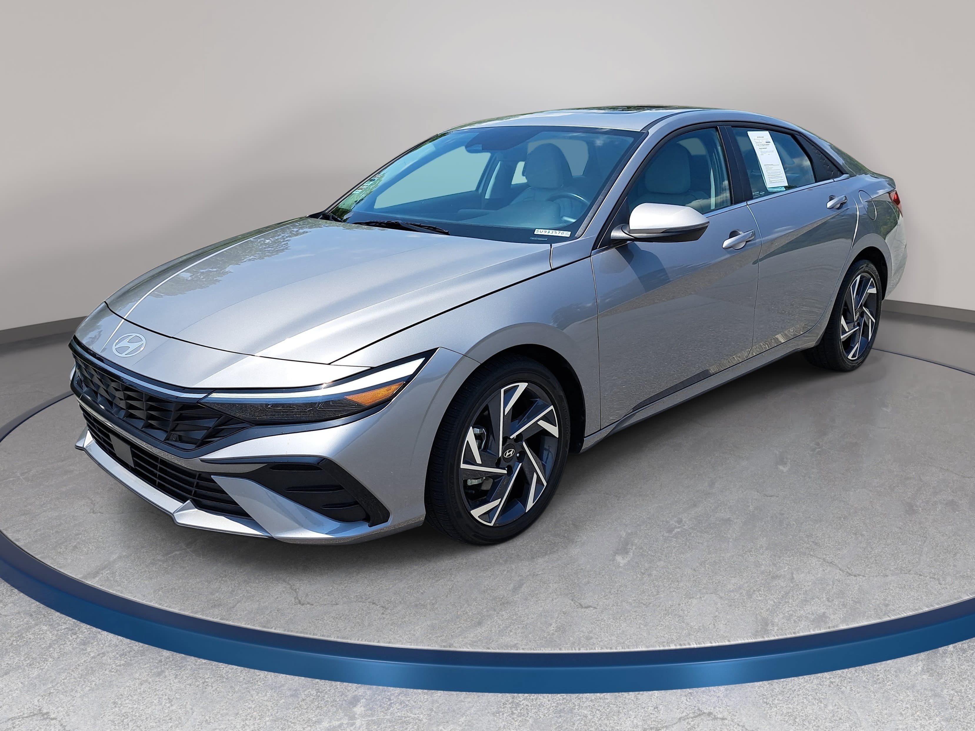 Used 2025 Hyundai Elantra Limited FWD video 1