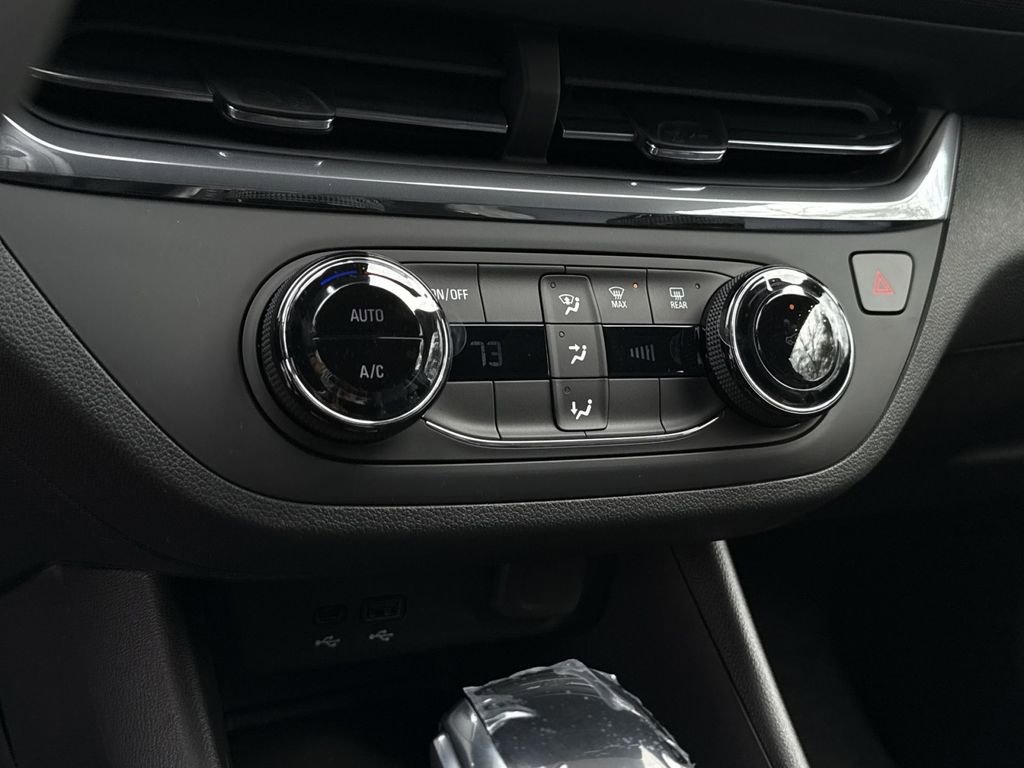 New 2026 Buick Envista Preferred image 21