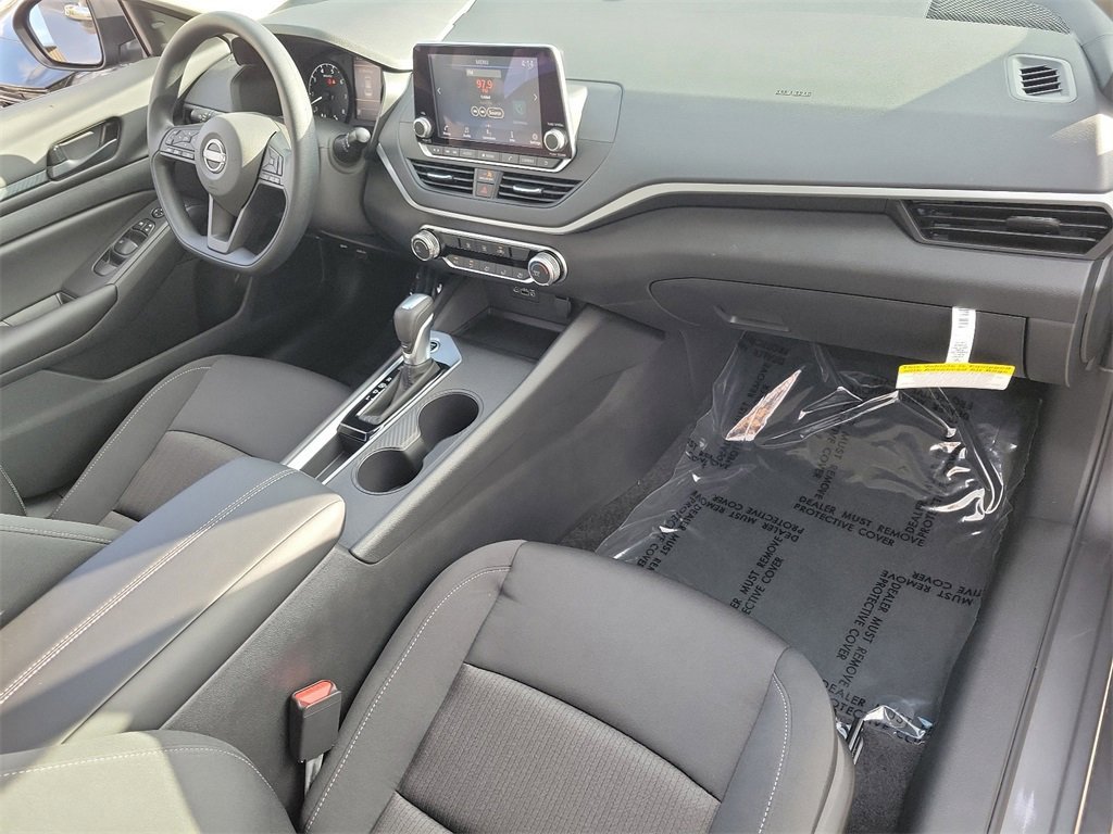 New 2025 Nissan Altima 2.5 S image 10