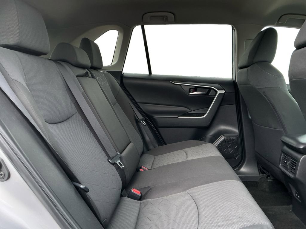 Used 2024 Toyota RAV4 XLE image 18
