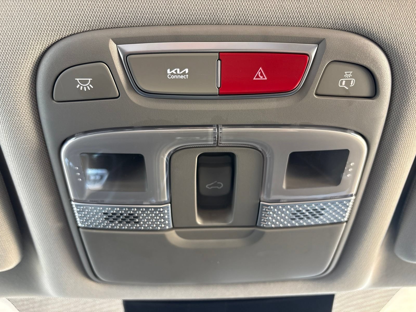 Used 2025 Kia Telluride S FWD image 22