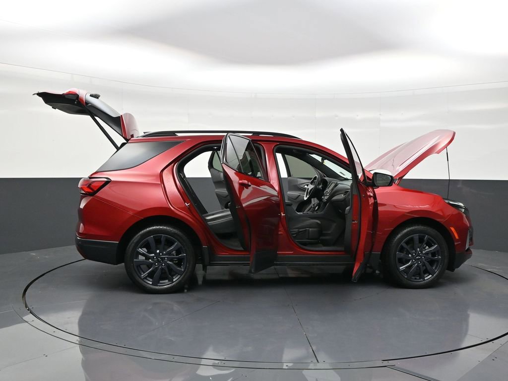 Used 2024 Chevrolet Equinox RS image 29