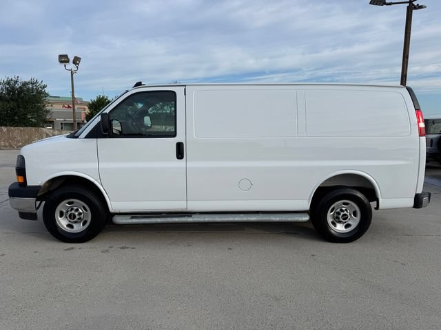 Used 2025 GMC Savana 2500 w/ Driver Convenience Package RWD image 9