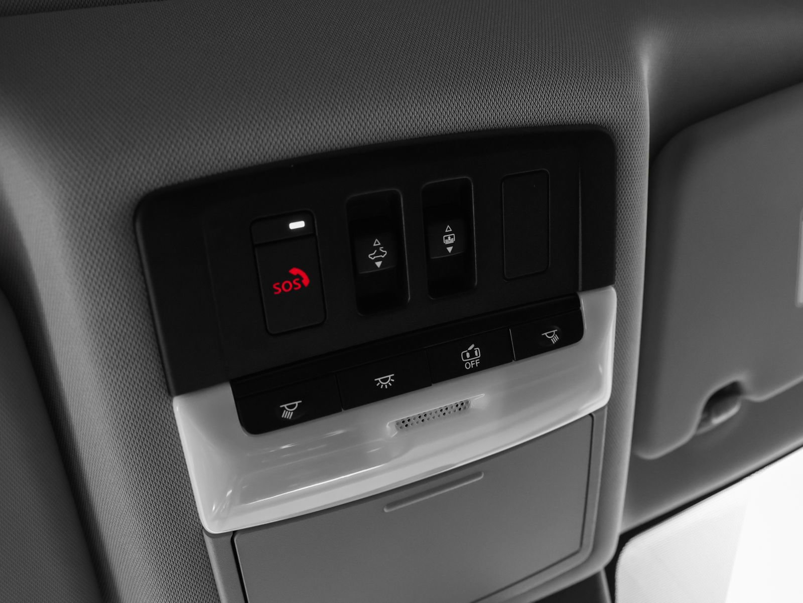 Used 2022 Nissan Rogue SV w/ SV Premium Package image 40