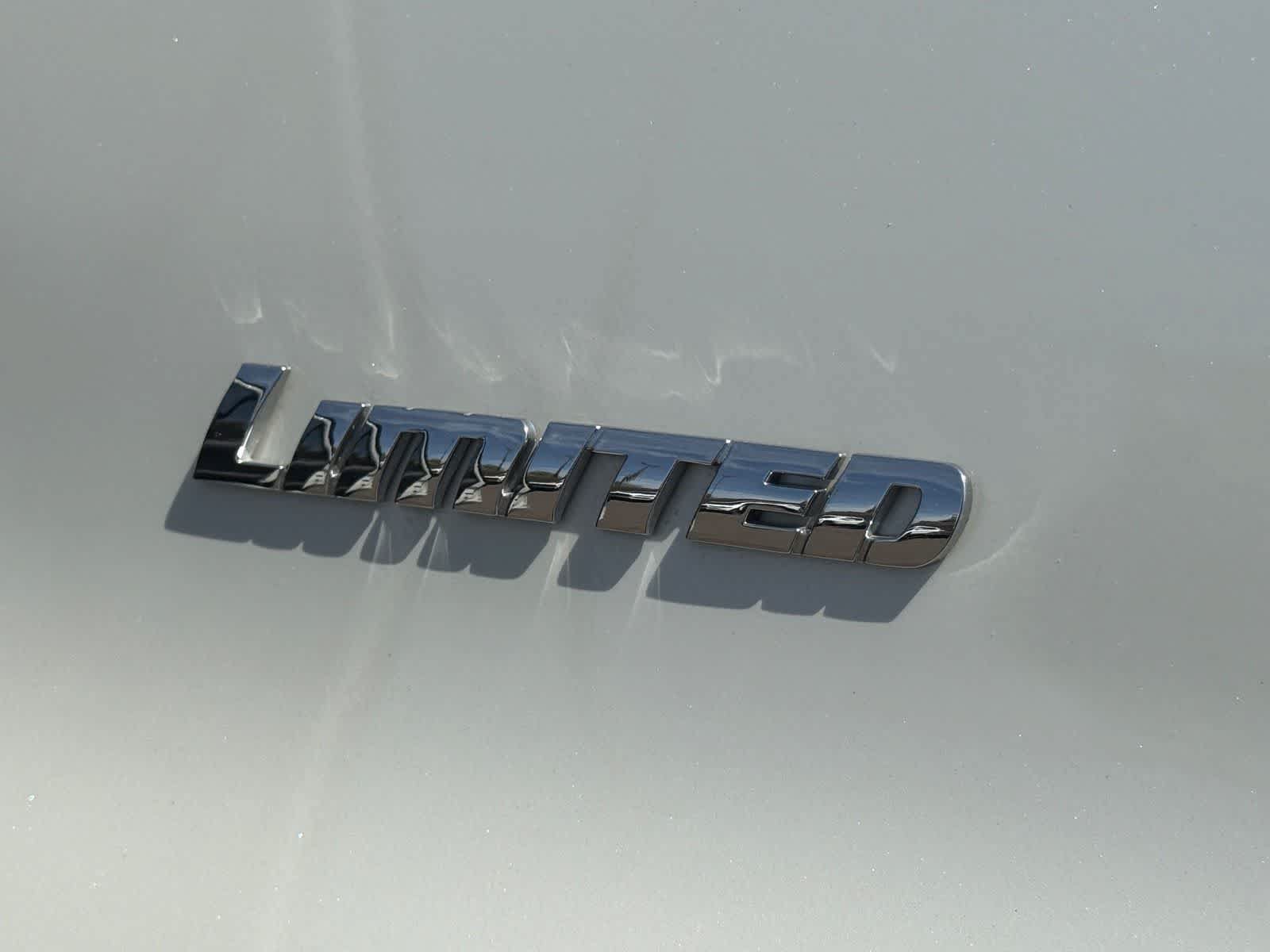 Used 2023 Toyota 4Runner Limited AWD/4WD image 10