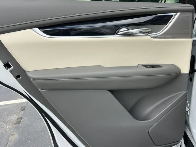 Used 2023 Cadillac XT6 Premium Luxury AWD/4WD image 37