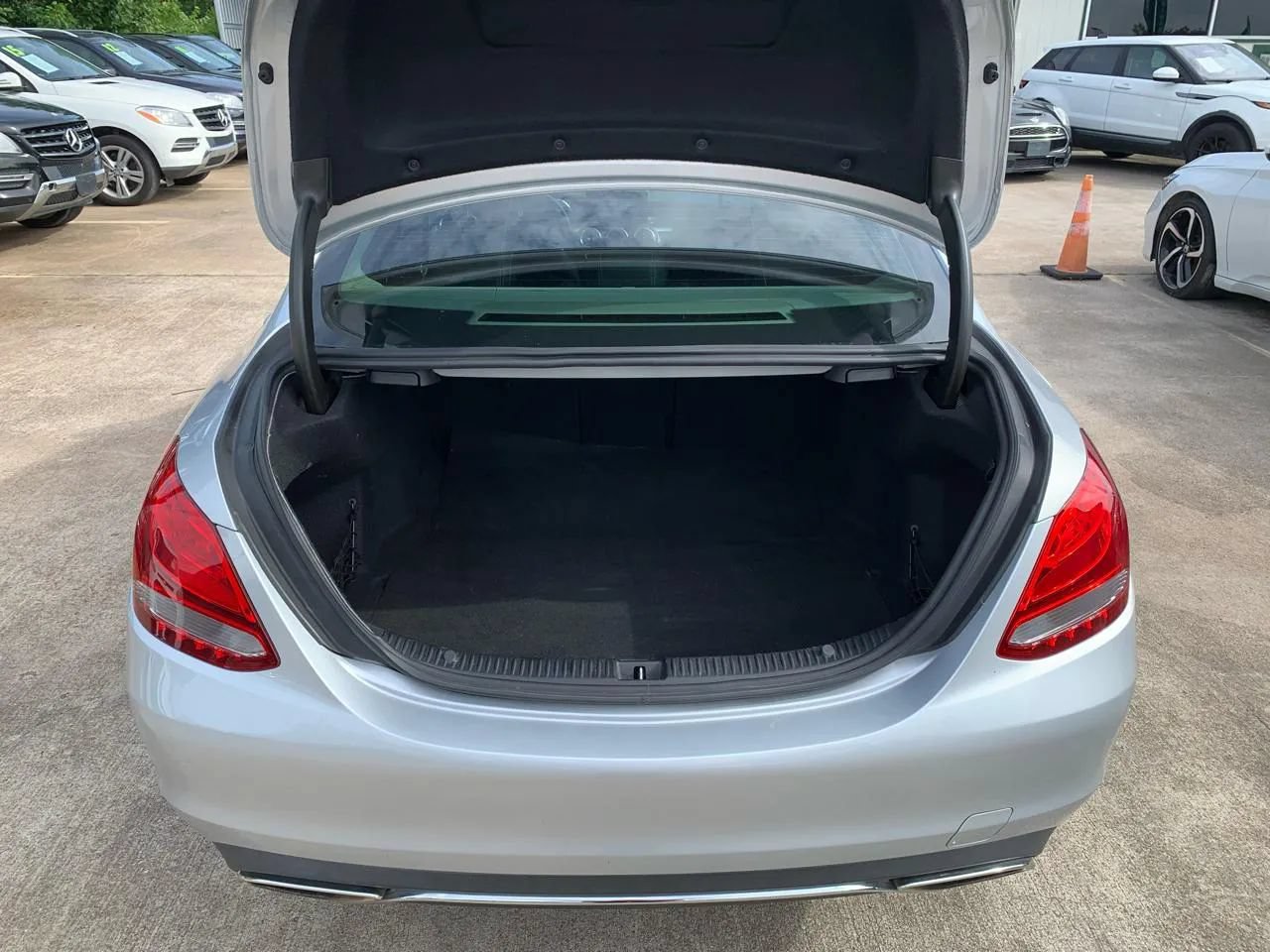 Used 2015 Mercedes-Benz C 300 4MATIC Sedan image 18