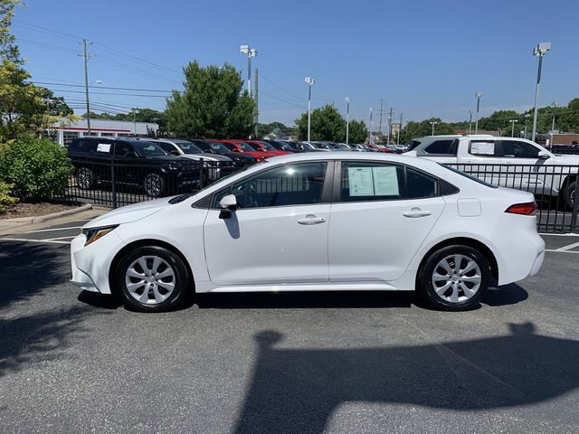 Used 2023 Toyota Corolla LE FWD image 5