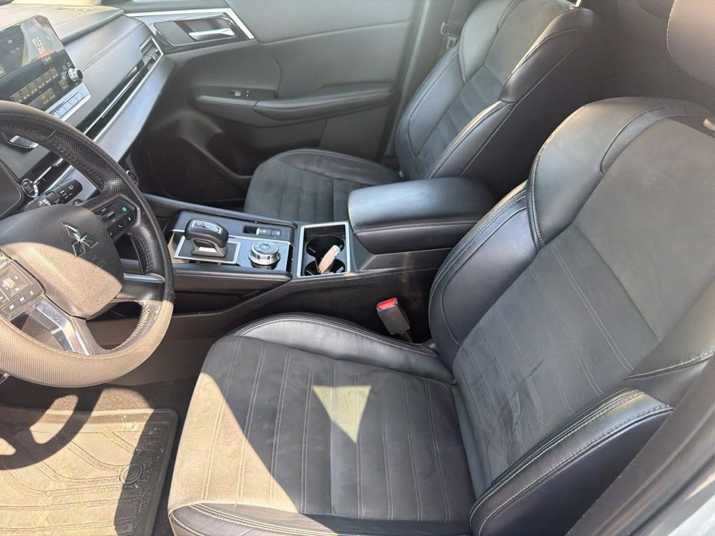 Used 2022 Mitsubishi Outlander SE FWD image 10