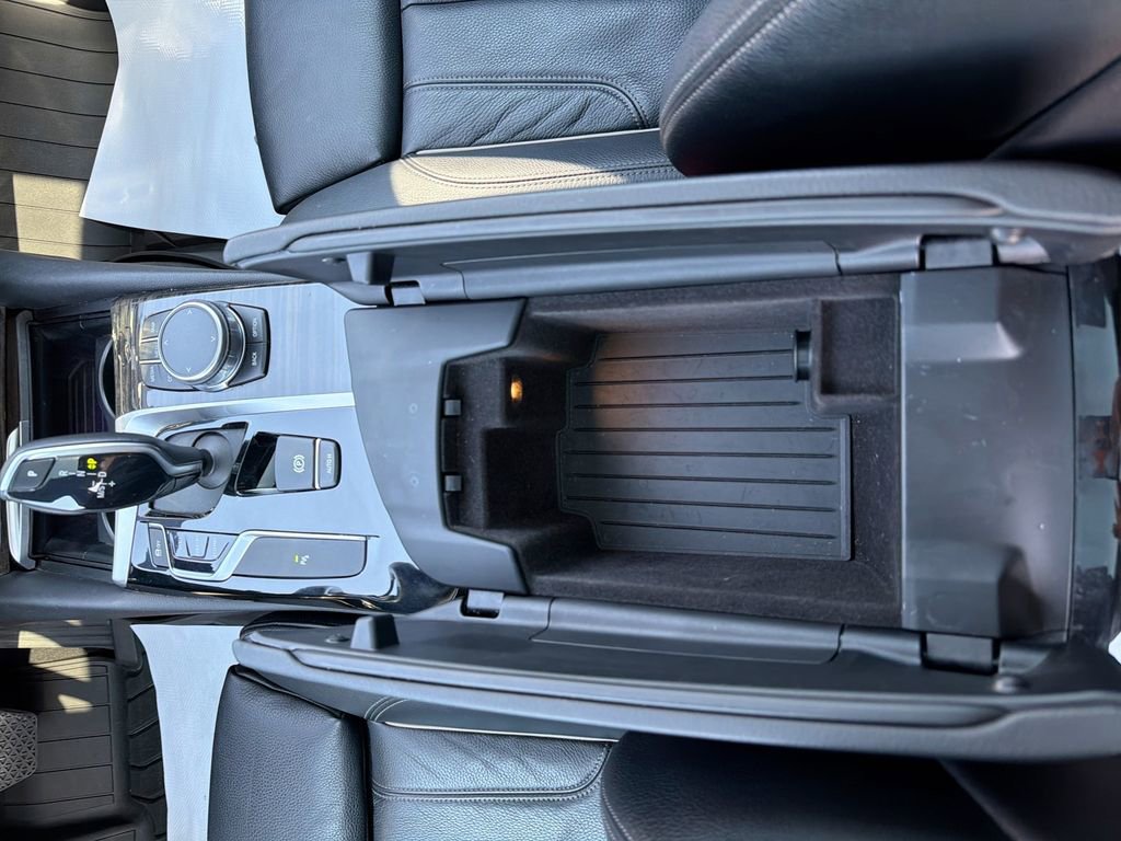 Used 2019 BMW 530i xDrive w/ Convenience Package image 34