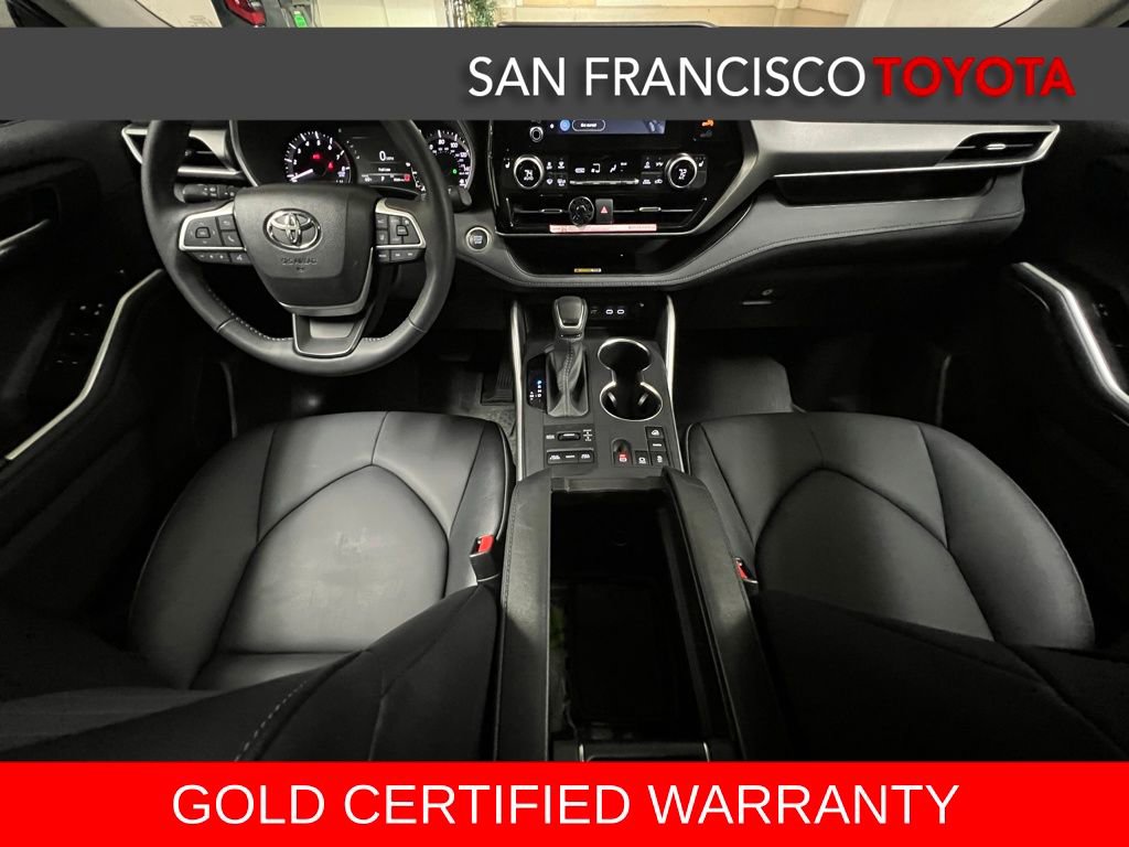 Certified 2025 Toyota Highlander XLE image 24