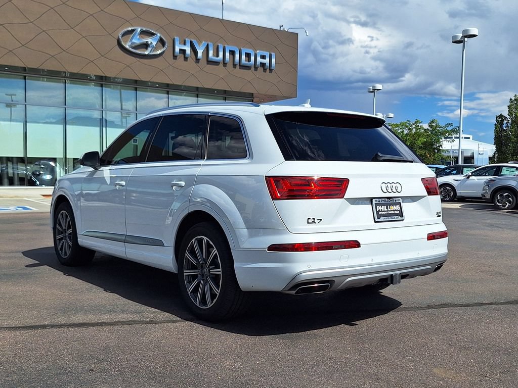 Used 2017 Audi Q7 3.0T Prestige AWD/4WD image 5