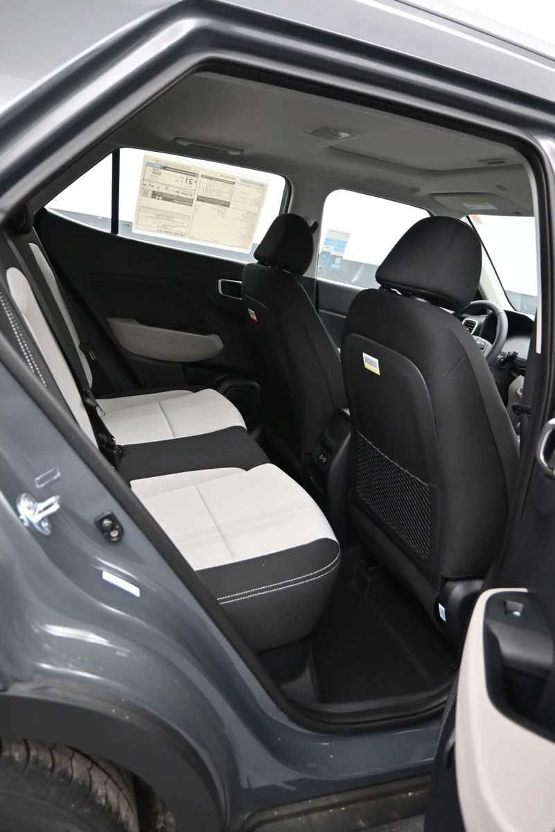 New 2026 Hyundai Venue SEL FWD image 12