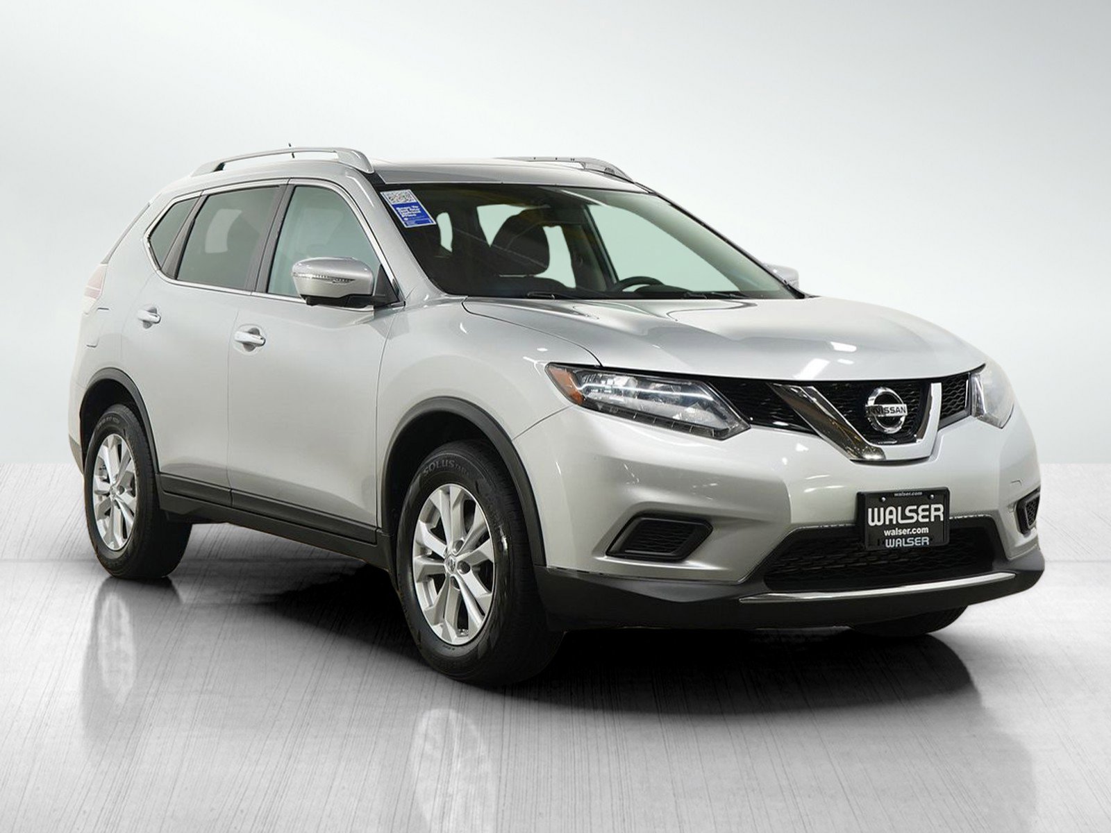 Used 2015 Nissan Rogue SV w/ SV Premium Package AWD/4WD image 7