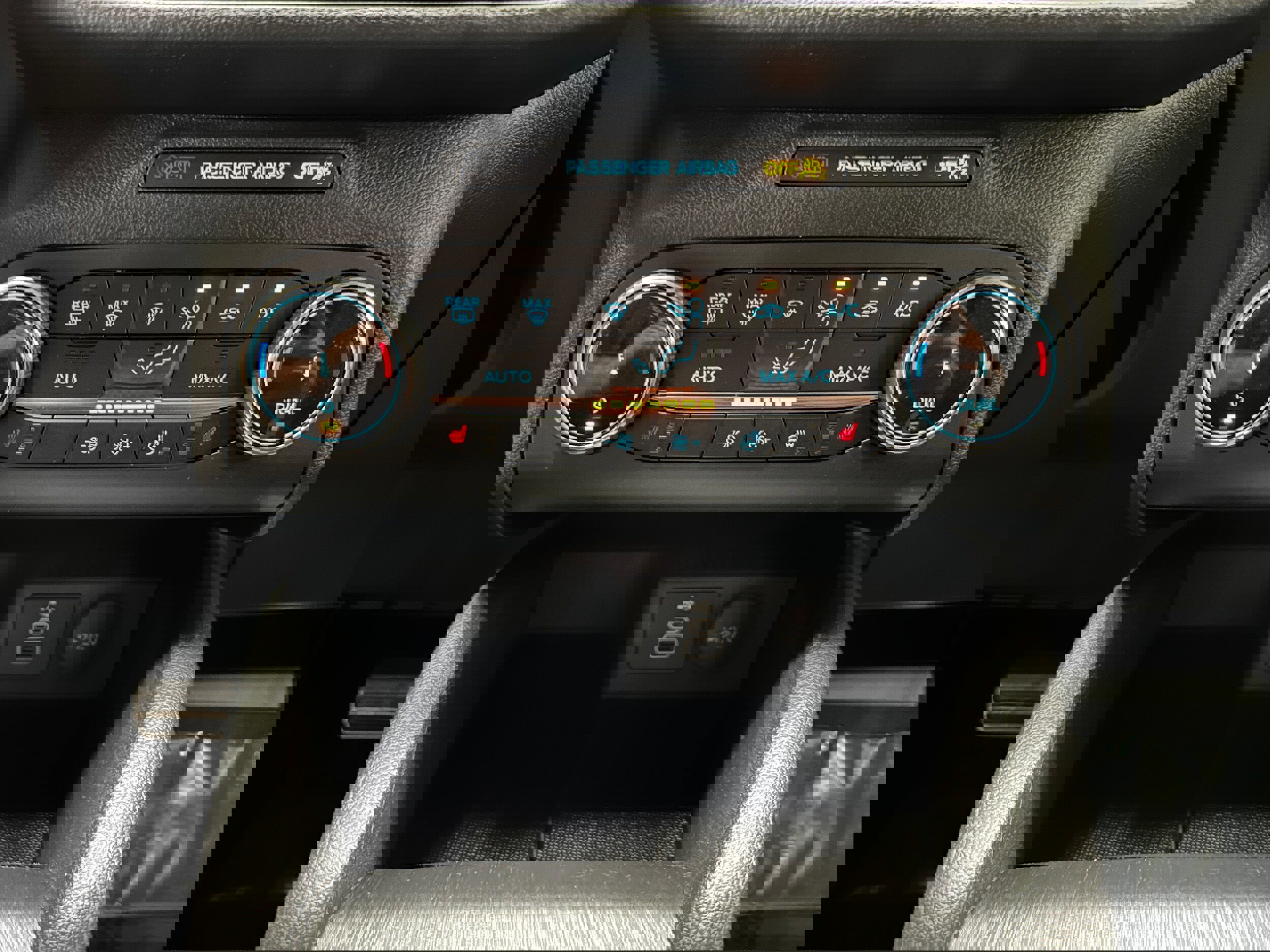 Certified 2024 Ford Escape ST-Line image 21