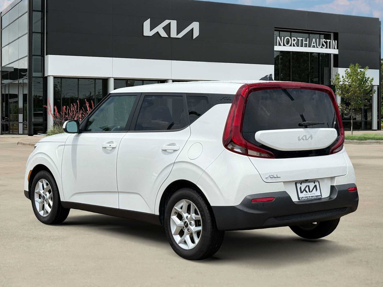 Used 2022 Kia Soul S FWD image 11
