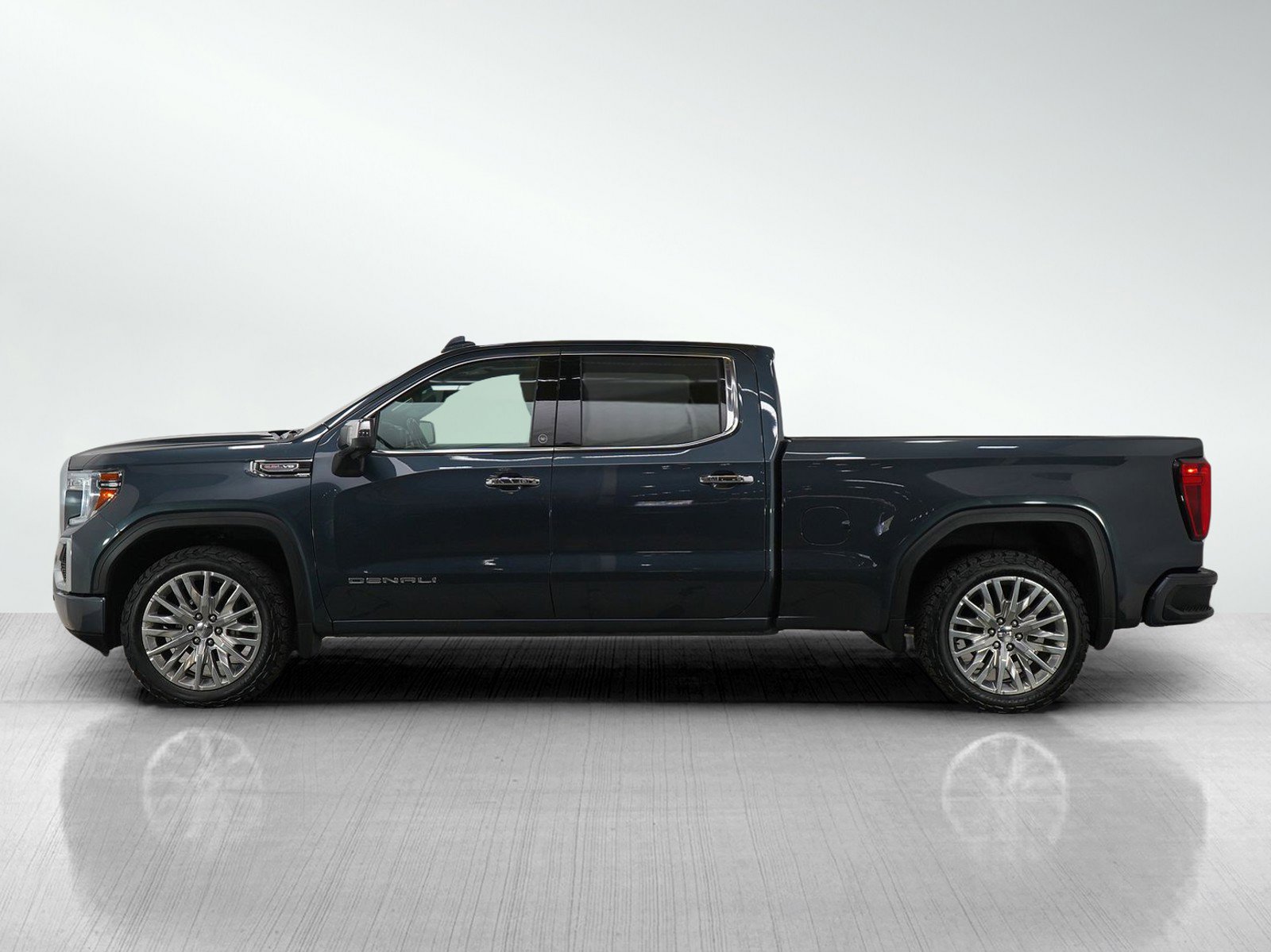Used 2019 GMC Sierra 1500 Denali image 2