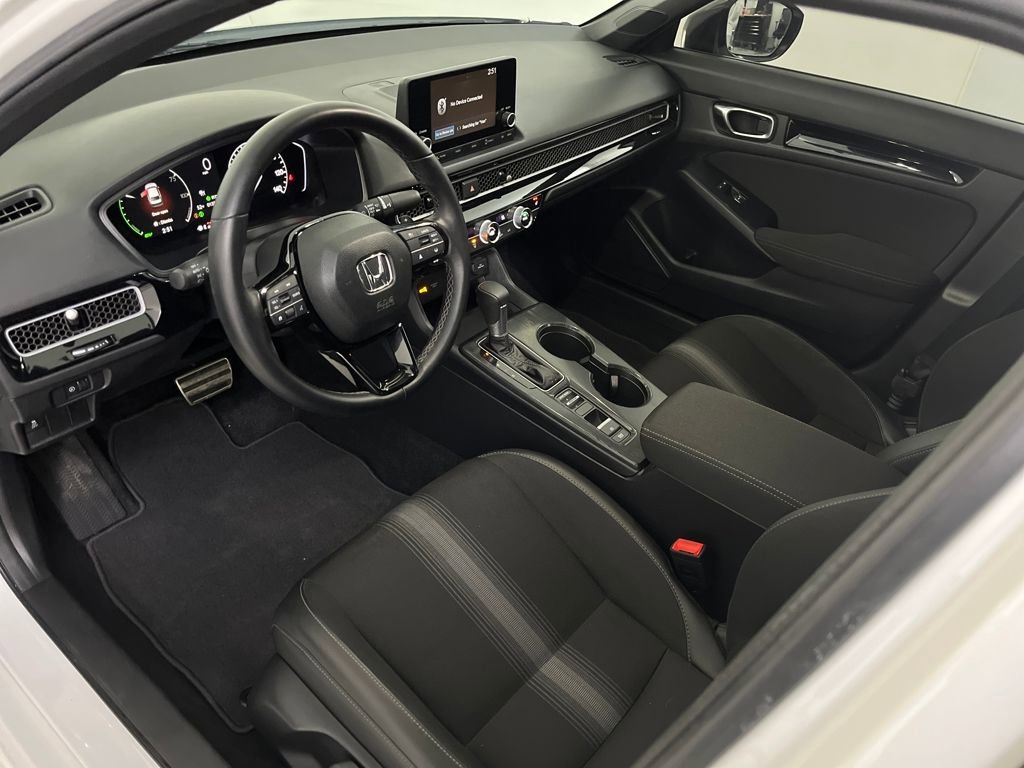 Used 2025 Honda Civic Sport image 27