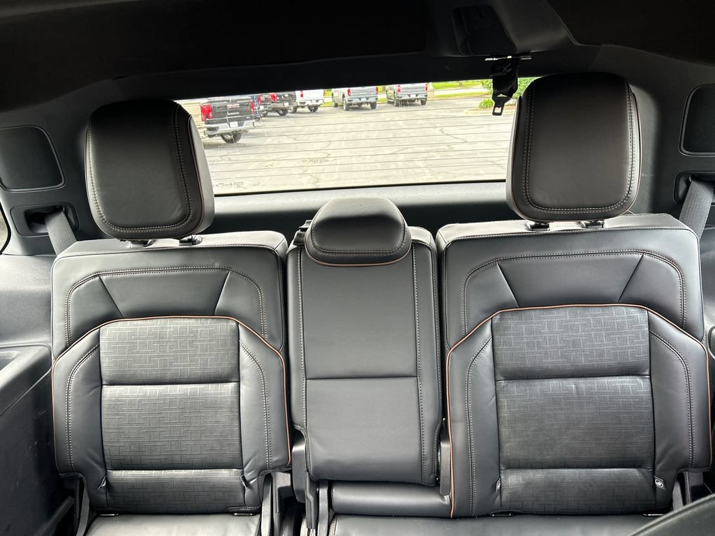 Used 2025 Lincoln Navigator Black Label AWD/4WD image 37