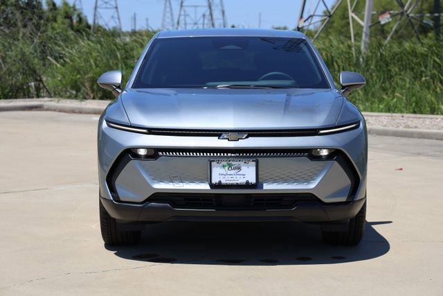 New 2026 Chevrolet Equinox EV LT FWD image 2