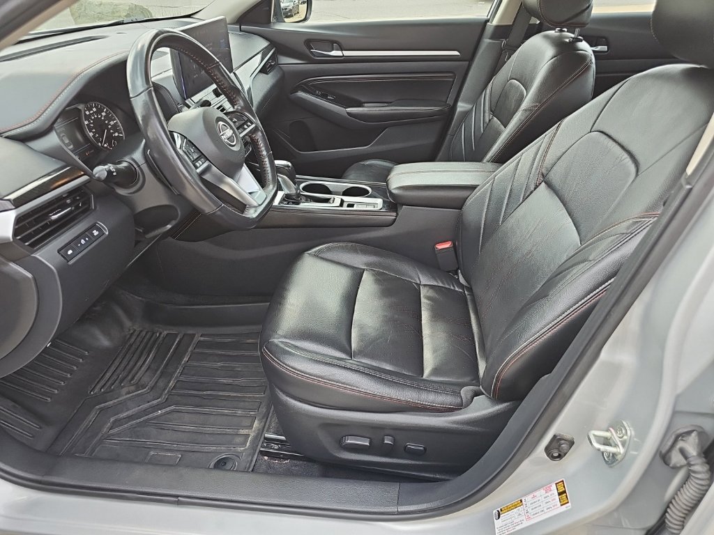 Used 2023 Nissan Altima 2.5 SR w/ SR Premium Package AWD/4WD image 18