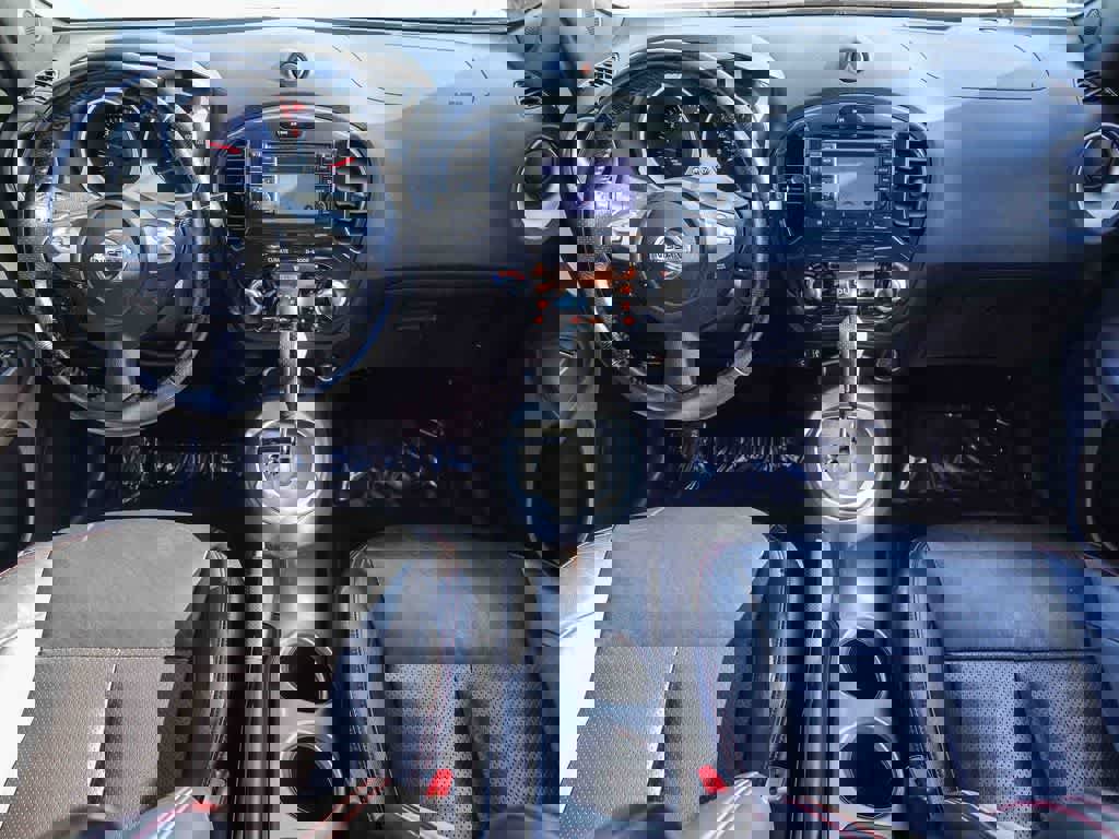 Used 2011 Nissan Juke SL image 11