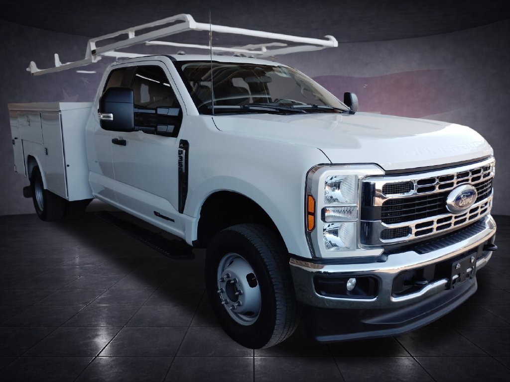 Used 2024 Ford F350 XL w/ Snow Plow Prep Package AWD/4WD image 7