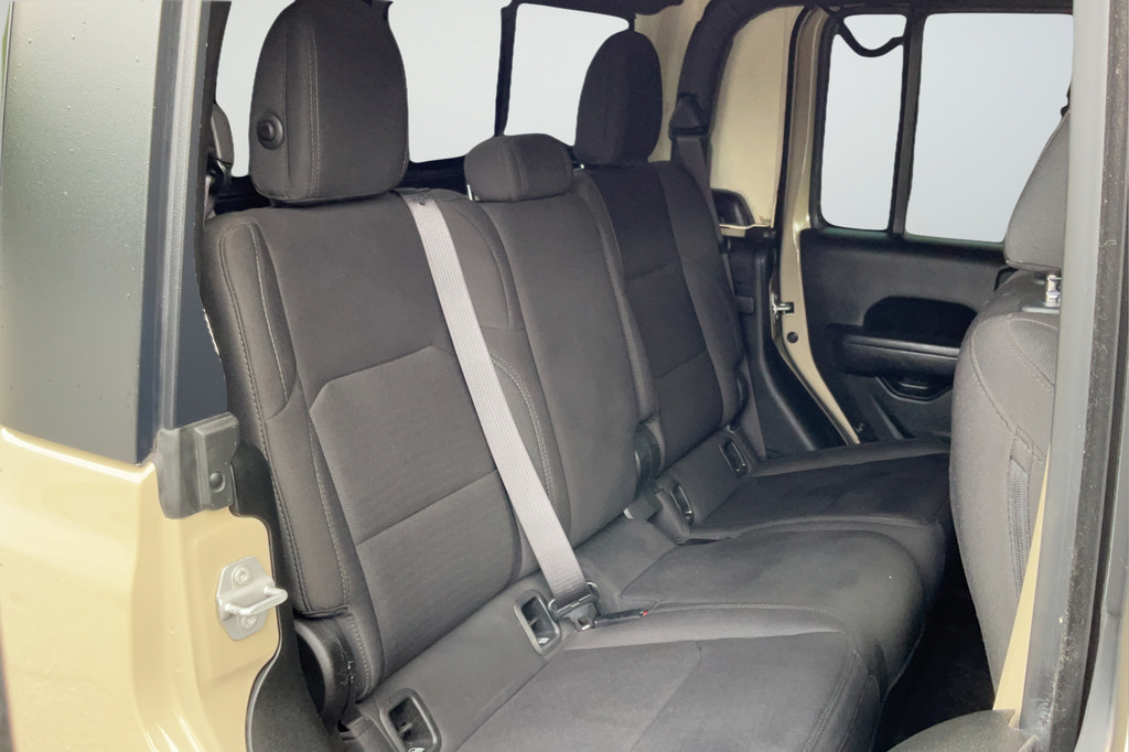 Used 2022 Jeep Gladiator Sport AWD/4WD image 20