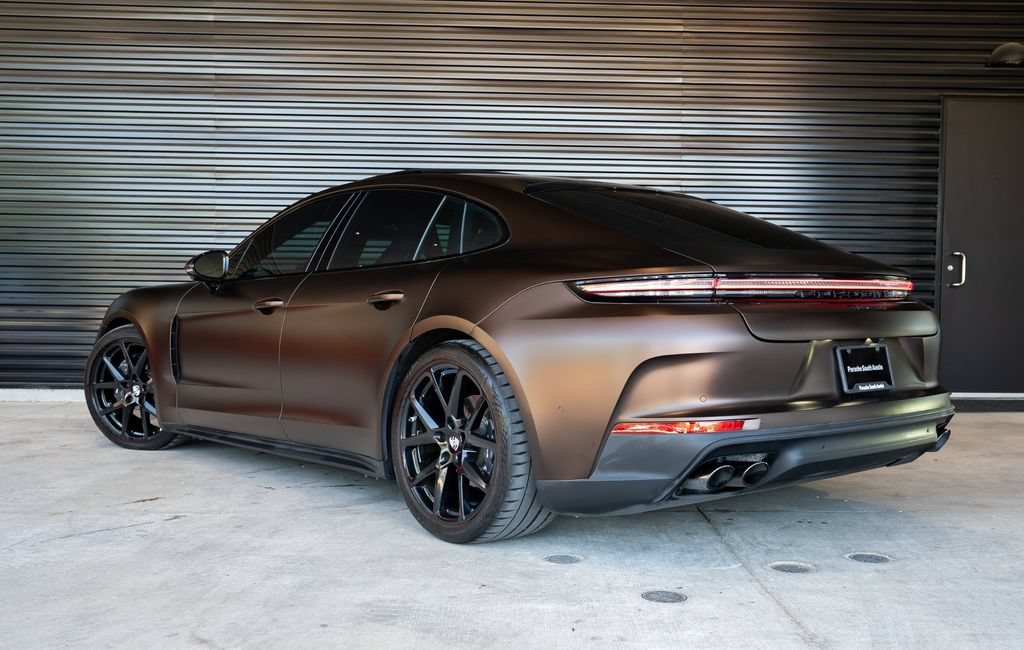 Certified 2024 Porsche Panamera image 3