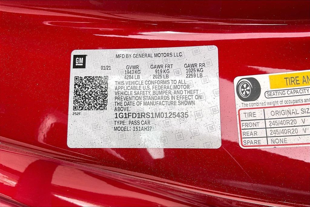 Used 2021 Chevrolet Camaro LT w/ RS Package image 34