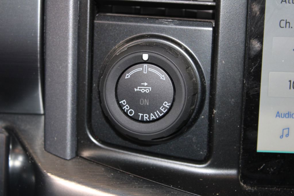 Used 2023 Ford F150 Lariat w/ Max Trailer Tow Package image 31