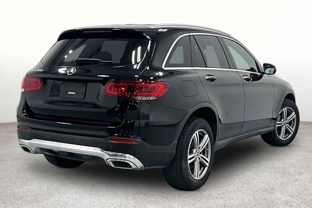 Used 2021 Mercedes-Benz GLC 300 image 2