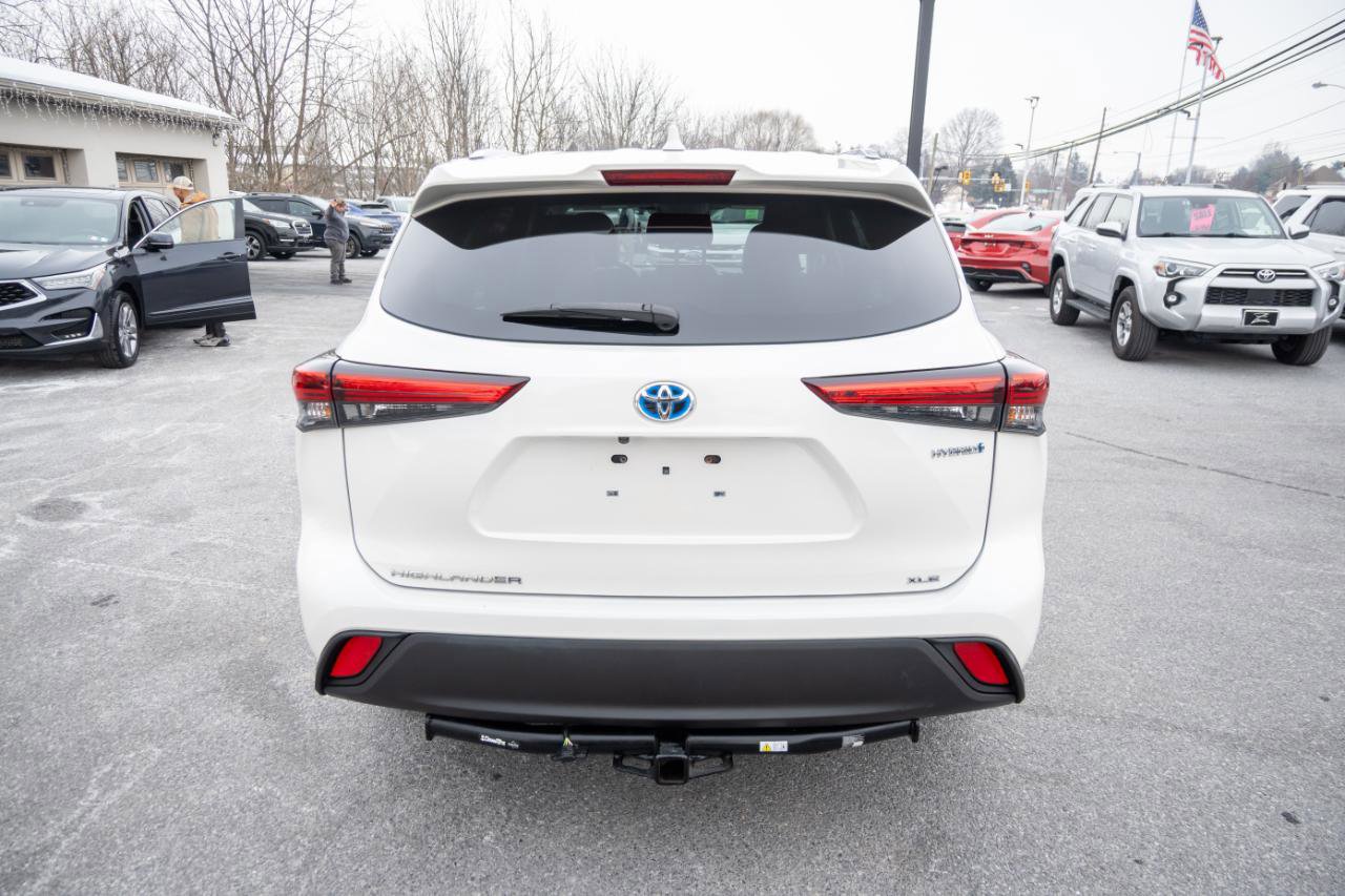 Used 2021 Toyota Highlander XLE image 8