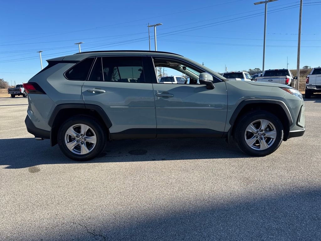 Used 2023 Toyota RAV4 XLE w/ Convenience Package image 9