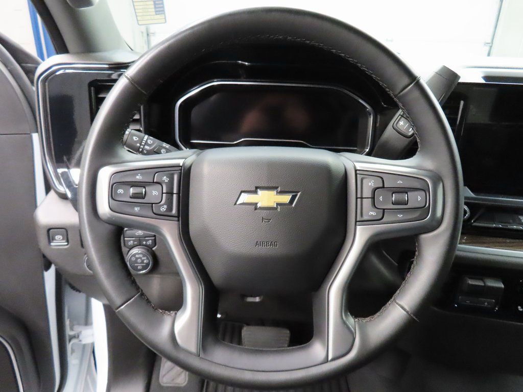 Used 2025 Chevrolet Silverado 2500 LT w/ Convenience Package AWD/4WD image 38